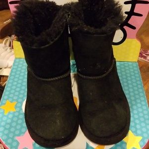 Uggs baily bow
